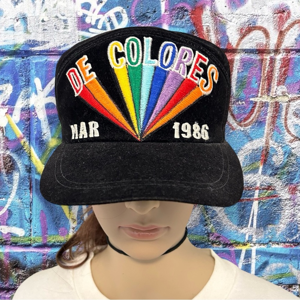 Vintage 1986 De Colores Rainbow Embroidered Suede-like Trucker Hat Snapb…
